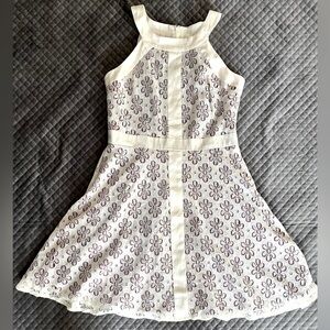 Dress - White lace with purple lining